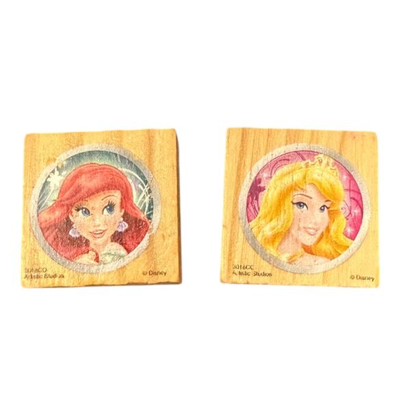 Artistic Studios Disney Princess Aurora & Ariel Stamp - Picture 1 of 2
